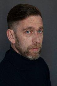 Sergio Zearreta as Mijail in Crebinsky 2011