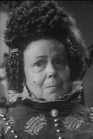 Maria Samoilova as aunt Dusya in I Want to Believe 1965