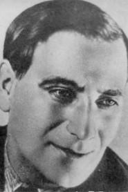 Aleksandr Razumnyj as White officer in Kara Bugas 1935
