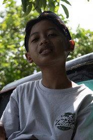 Adnan Faisal Fahmi as Dirga in Pendhem 