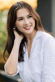 Anh Thư as Thủy in Long Legged Girls 2004