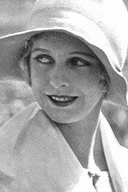 Gloria Greer as Honeymooner in Moonlight and Monkey Business 1930