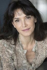 Cécile Pallas as Jeanne De Courcy in Murder In Saint Paul de Vence 2018
