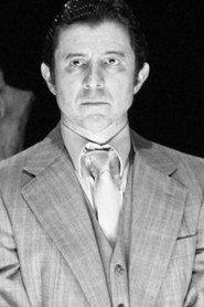 Enrique Dumont as Lucho in Un peso, un dolar 2007
