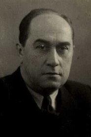 Valeri Solovtsov as Neighbour-profiteer in House in the Snow-Drifts 1927