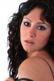 Engy Khattab as Suzy in Reklam 2012