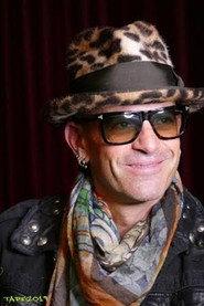 Pascal Kravetz as self - Keyboarder in maffay. 2025