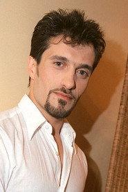 Pablo Villafranca as Josué in The Ten Commandments 2001