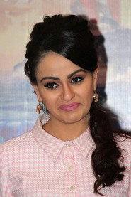 Ariana Ayam as Ria in Heartless 2014
