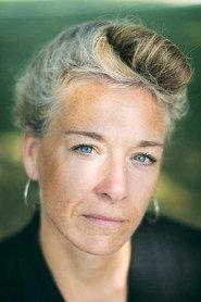 Audrey Cavelius as Mara in With the Wind 2018