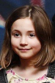 Sasha Lemaître Cremaschi as Chloé in Full Time 2022