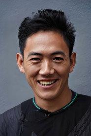 Shama Shigu as 父亲达福 in When We Bloom 2024