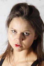Sarah Howett as Sara in Jasper 2011