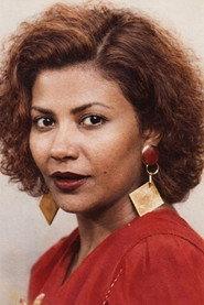Faizah Jasim as  in Zamn Al Houb 1990