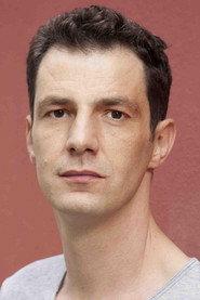 Frédéric Moulin as Employé 2 in Early One Morning 2011