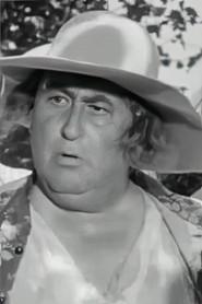 Hennery as The nurse in Les trois cousines 1947