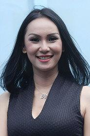 Kalina Ocktaranny as Ki Kusumo's wife in Teman Tidur 2023