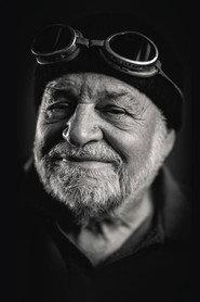 Kurt Diemberger as himself in K2 Lo Spigolo Nord 1984