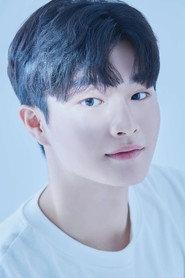 Lee Woong-jae as Kyoung-ho in Tell Me That You Love Me 2025