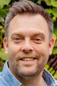 Mikkel Schrøder Uldal as Forskellige roller in Aarhus Revyen 2026 2026