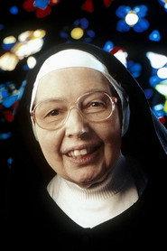 Sister Wendy Beckett as Herself in What the World Thinks of God 2004