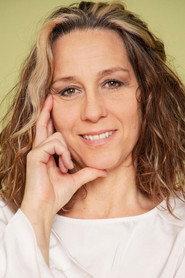 Iben Skau-Olsen as Tante Mille in Adorable Humans 2025