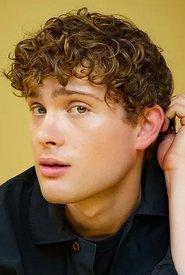 Leo Reich as Crying Boy in Princess 2020