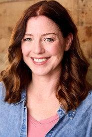 Loa Allebach as Evie in Ashley Jones Is Perfectly Normal 2021