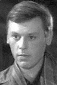 Viktor Mizin as lieutenant in Marine Character 1970
