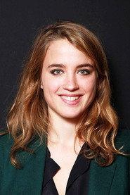 Adèle Haenel as Floriane in Water Lilies 2007
