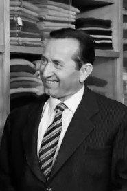 Giannis Kondoulis as  in Official sweetheart 1969