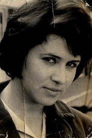 Miñuca Villaverde as Elena in Elena 1964