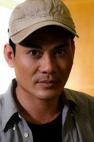 Lê Vinh as The mute child in Dust of Empire 1983