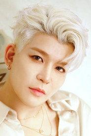 Kang Sung-hoon as Sang-rok in Seventeen 1998