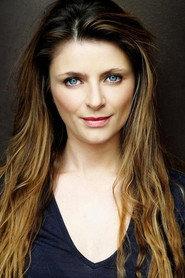 Amber McMahon as Janet / Frozen Woman in Girl Asleep 2015
