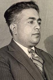 Ismail Hidayatzadeh as  in The Sixth Sense 1935