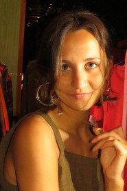 Inés Collazo as Sara in You have more 2025