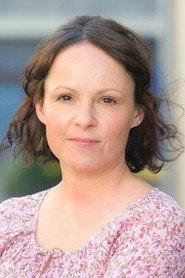 Catrin Powell as 50's sit-com woman in Scratching 2006
