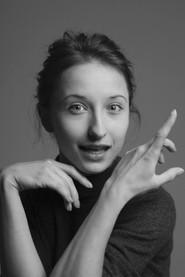 Anastazja Borkoniuk as Solomija in Knives Out 2016