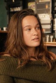 Nora Roose as Emma Langenburg in De Rick Santing zaak 2025