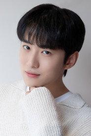 Jeong Ji-hwan as Dong-hyuk in When Spring Comes 2022