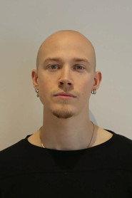 Julian Finne as in Synthbabe 2022