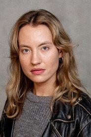 Ella Morgen as Jule in Das Versprechen 2021
