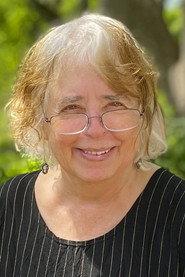 Jane Yolen as Narrator in How Do Dinosaurs Eat their Food? 2009