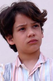 Jacob Llopis as Alejandro in Existir 2022