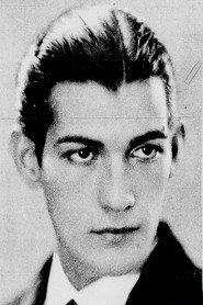 Ernani Augusto as  in Meu Primeiro Amor 1930