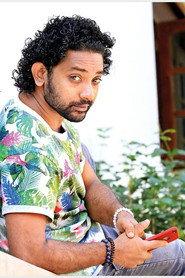 Dasun Pathirana as Chamath in Frangipani 2014