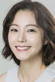 Kwon Yu-jin as Ho-kyung in Kkangchi 2016
