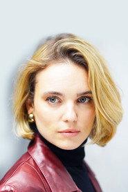 Ruby Kammer as Sarah in Two Scoops of Italy 2024