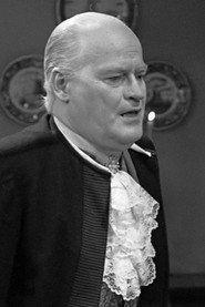 Lo van Hensbergen as Ir. Melchers in Plantage Tamarinde 1964